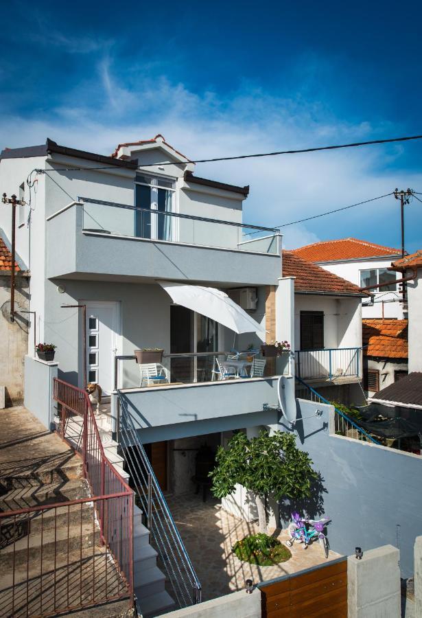 Villa Sv. Vid Севид Экстерьер фото